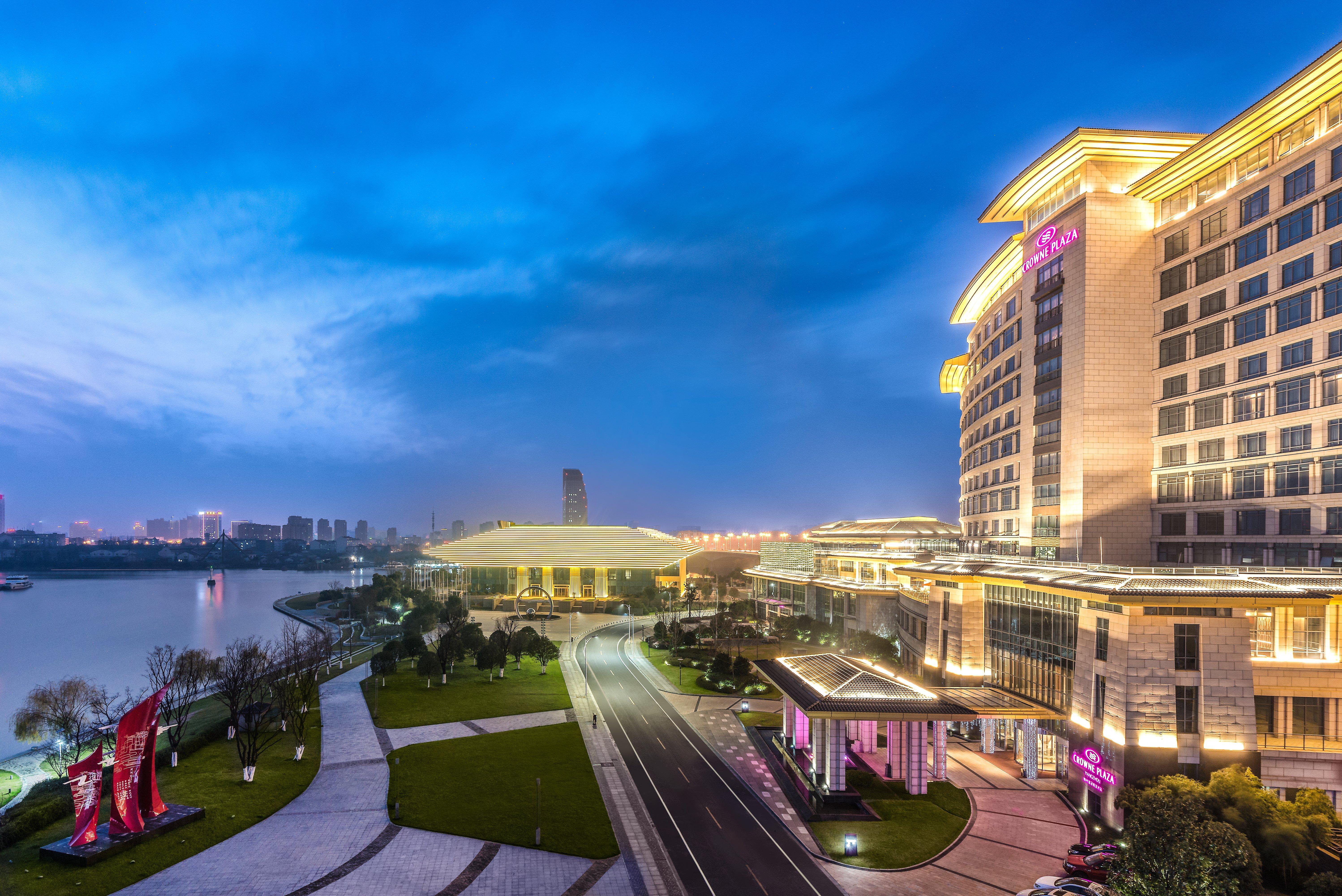 Crowne Plaza Yangzhou By Ihg Hotel Buitenkant foto